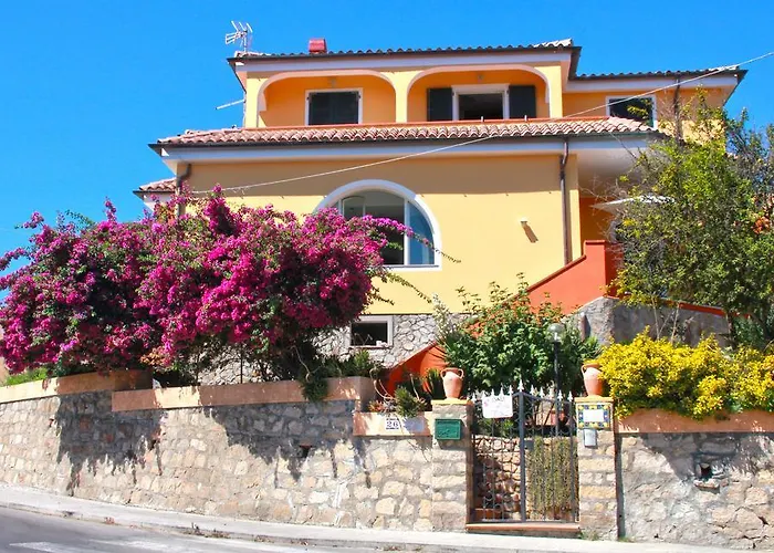 Villa le Bougainvillea La Maddalena 